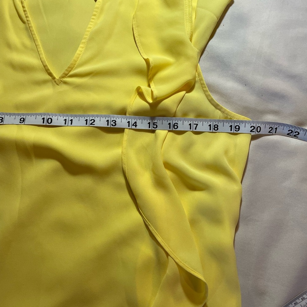 The Limited Yellow Ruffle Sleeve V-Neck Women's Top, Size Medium - Picture 7 of 9